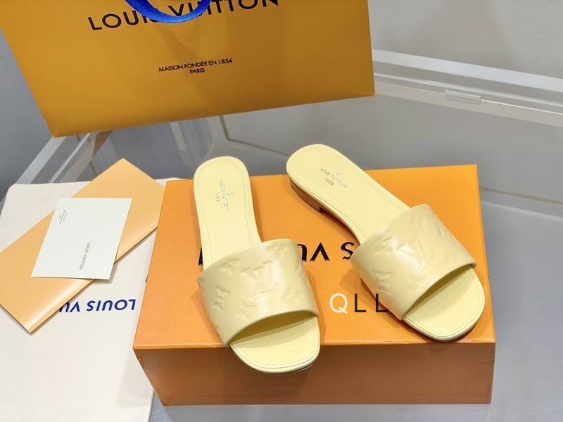 LV Women's Slippers 336